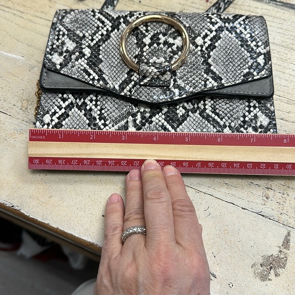 Urban expression black, gray and white snakeskin bag - Picture 8 of 9
